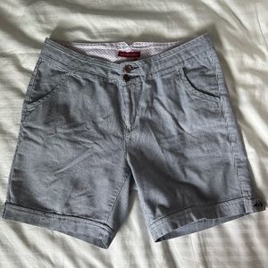 San Francisco - Blue & White Stripped Short